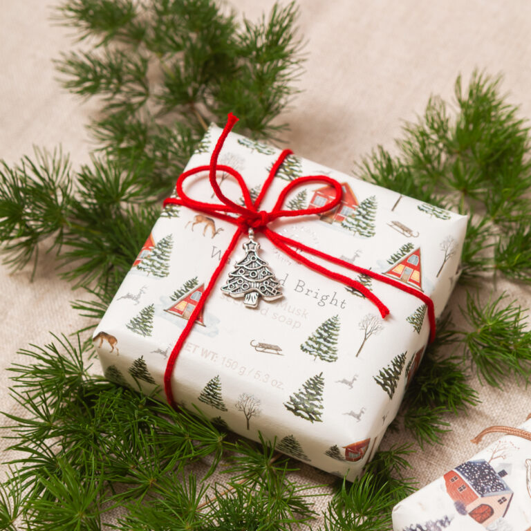 Warm & Bright - Cedar & Musk Soap Bar from Castelbel, Porto - Image 3