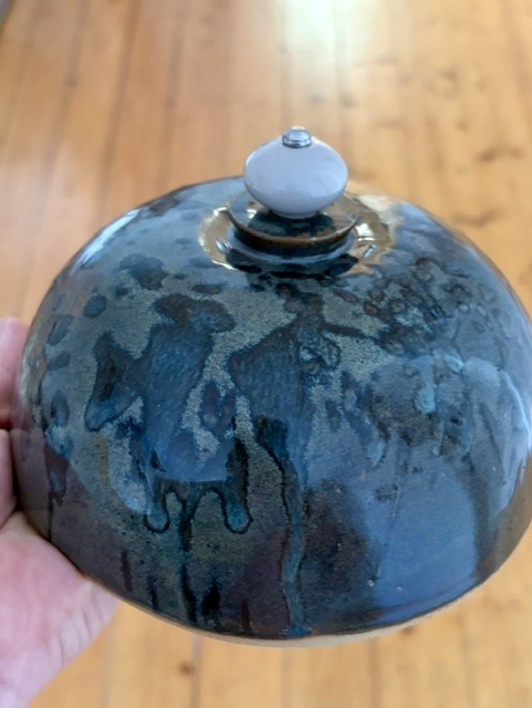Butter/Cheese Cloche - Hand Thrown in Dublin by David Ong - Image 3