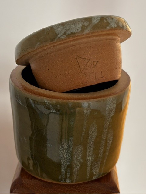 Fern Jar with Lid - Handthrown in Dublin by David Ong - Image 4